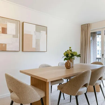 Huswell - Cosy On Location In Apartment *