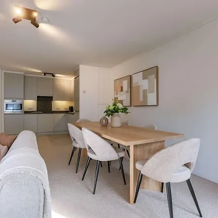 Casiola - Cosy On Location In *