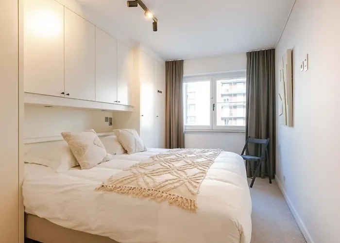 Casiola - Cosy On Location In